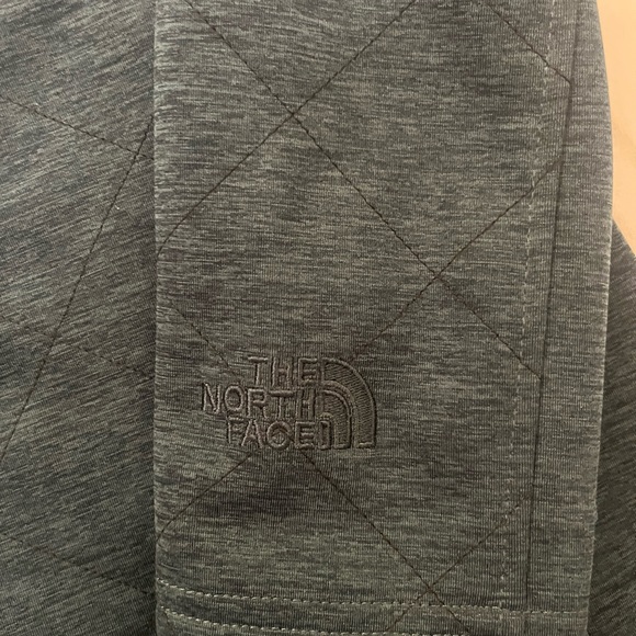 Womens The North Face Green Medium Length Faux Fur Lined
Jacket sz Medium - Picture 6 of 6